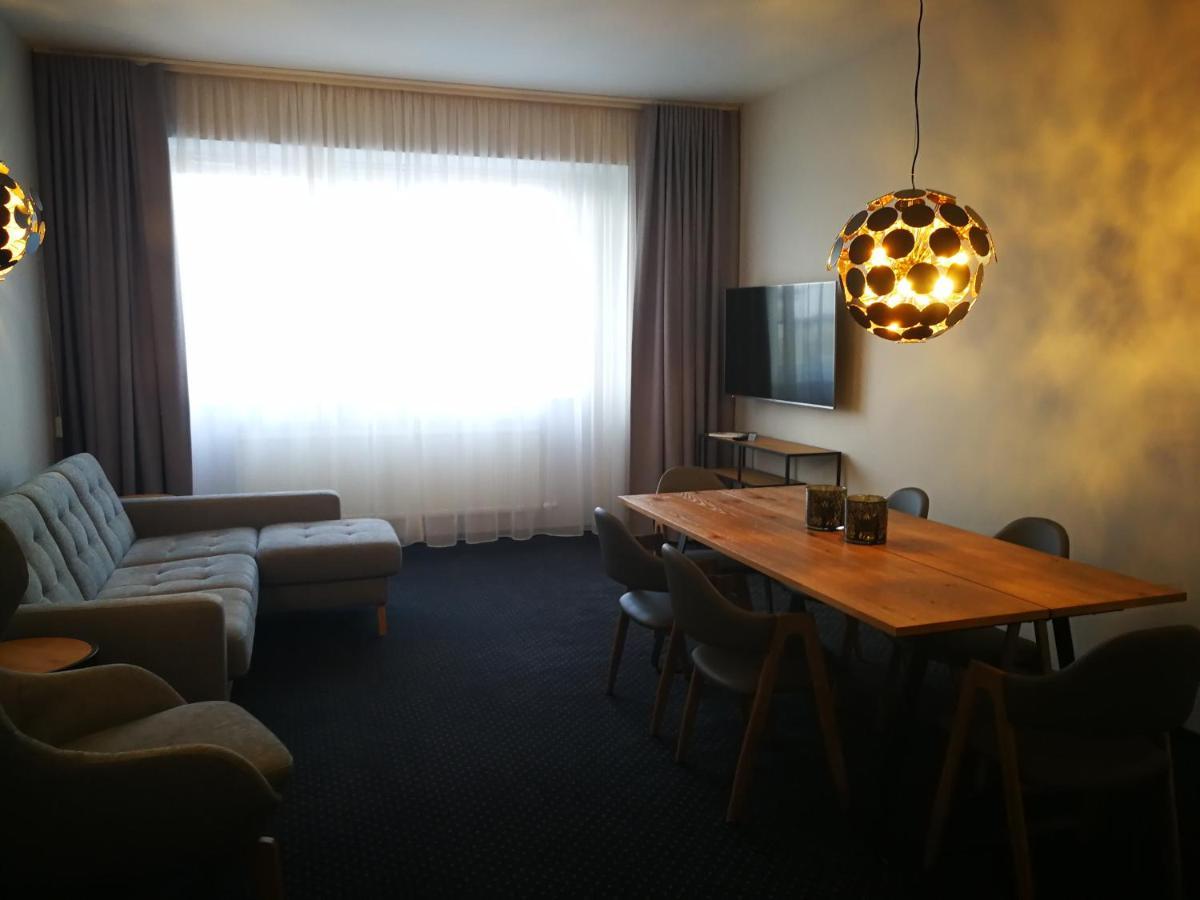 Centrum Hotel Viljandi Bagian luar foto