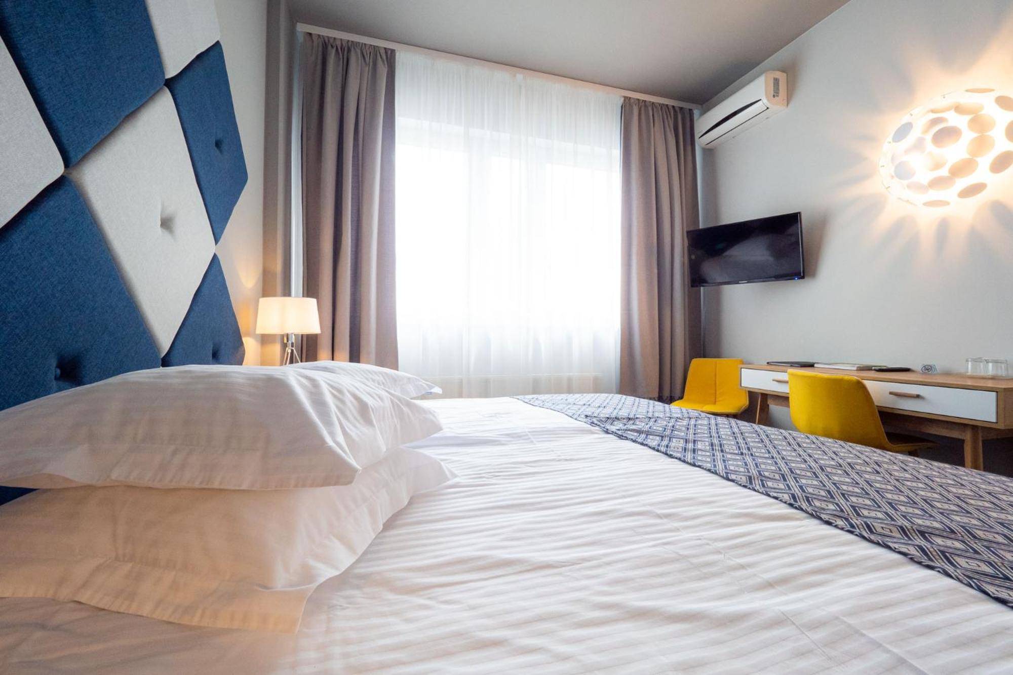 Centrum Hotel Viljandi Bagian luar foto