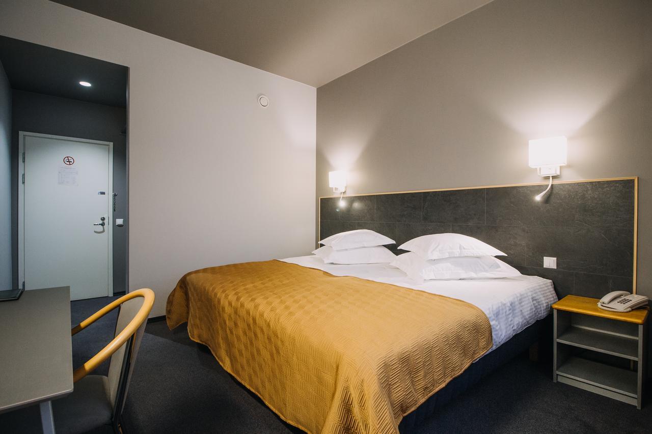 Centrum Hotel Viljandi Bagian luar foto